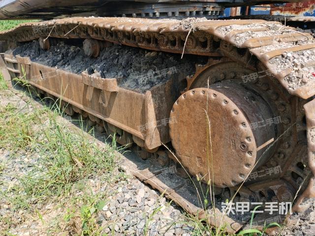 左側(cè)行走馬達(dá)蓋板（行走機(jī)構(gòu)）