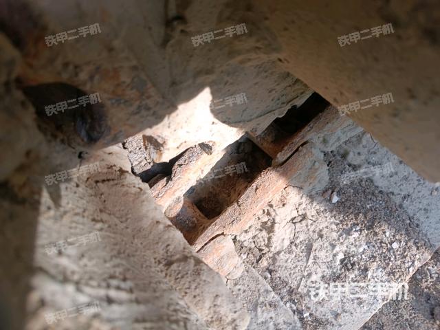 左側(cè)行走馬達(dá)蓋板（行走機(jī)構(gòu)）