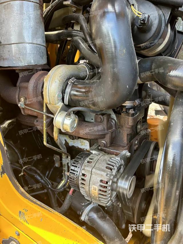 发动机（设备外观及核心部件）