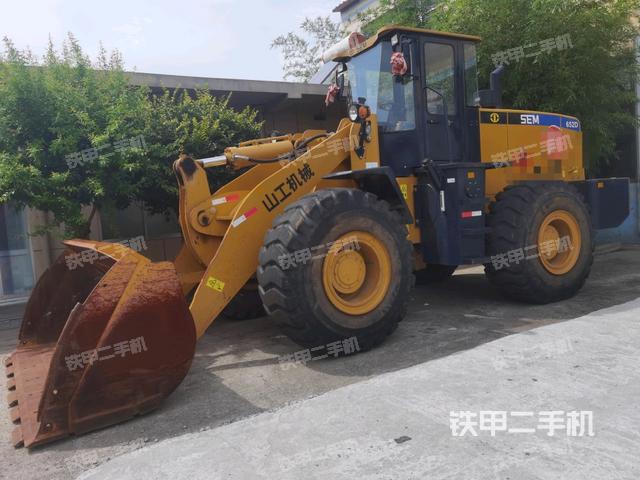 山工SEM652D装载机