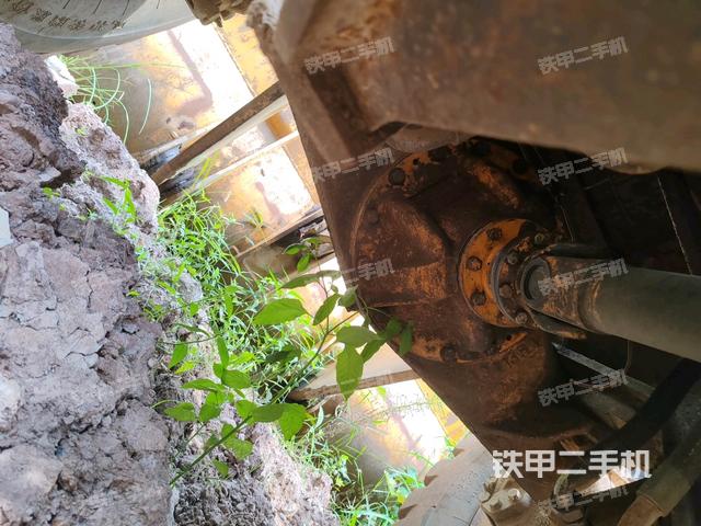 后驱动桥（液压/传动系统）