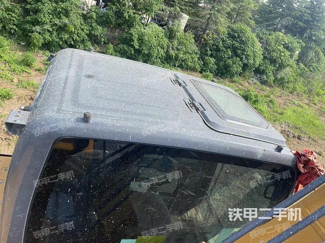 駕駛室頂部俯視（上車部件）