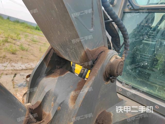 大臂根部?斜(工作和回轉(zhuǎn)裝置) 大臂根部?斜(工作和回轉(zhuǎn)裝置)