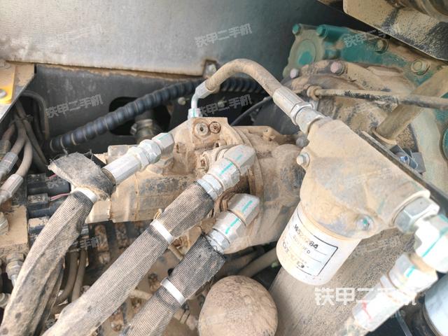 液壓泵室(大件艙室) 液壓泵室(大件艙室)