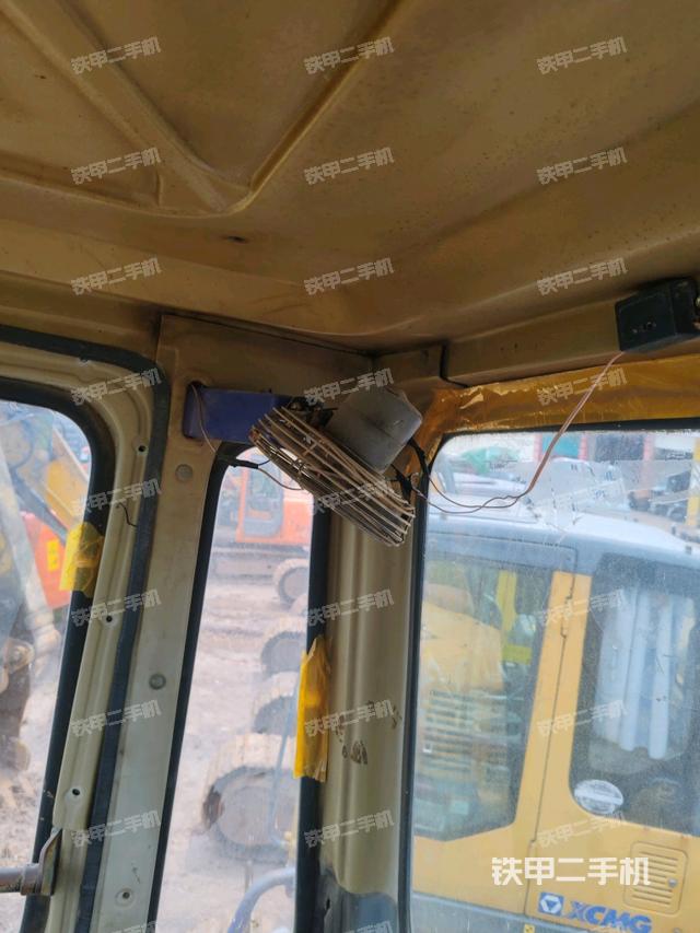 仪表盘（驾驶室部分）