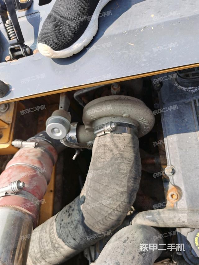 駕駛室正側(cè)（駕駛室部分）