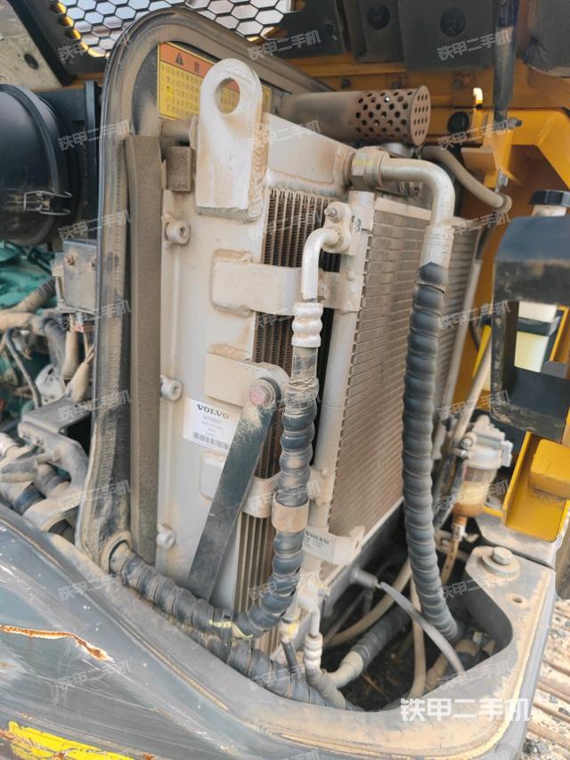 散熱器室(大件艙室) 散熱器室(大件艙室)