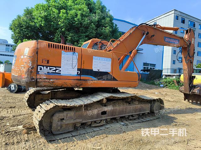大宇DH220LC-V挖掘机