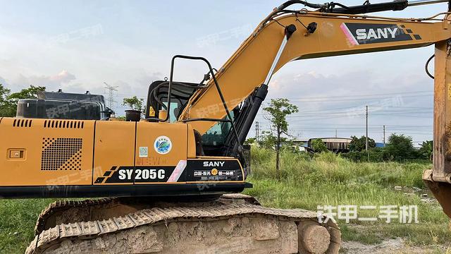 三一重工SY205C挖掘机