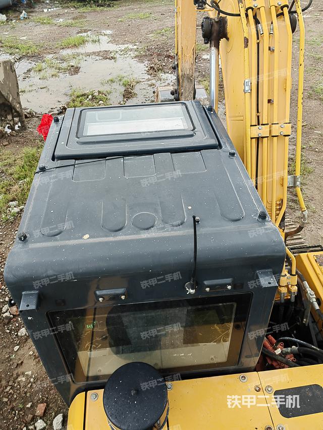 駕駛室頂部（整機(jī)外觀）