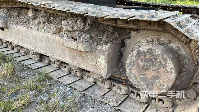 單側(cè)履帶整體（整機(jī)外觀）