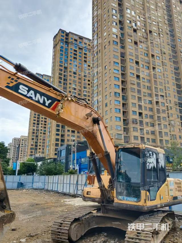 三一重工SY205C挖掘机