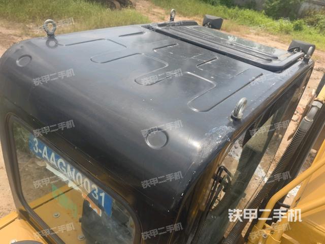 駕駛室頂部俯視（上車部件）