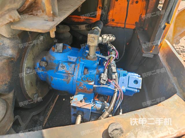 液壓泵室(大件艙室) 液壓泵室(大件艙室)