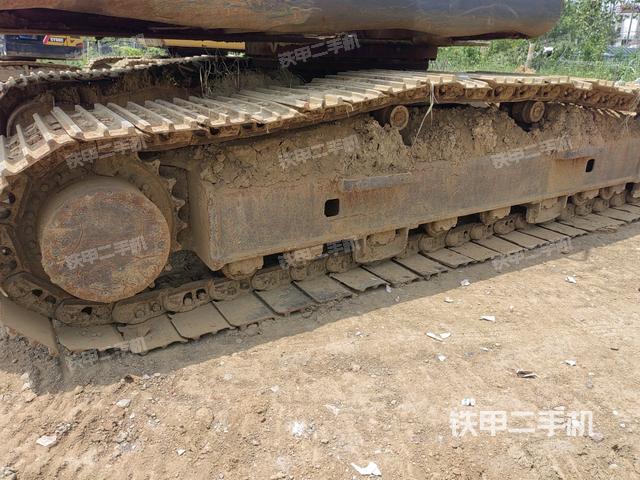 左側(cè)行走馬達(dá)蓋板（行走機(jī)構(gòu)）