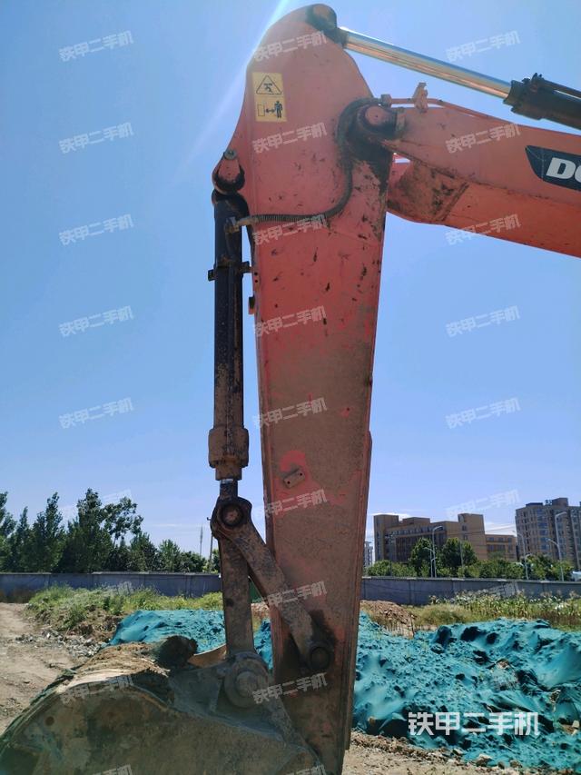 小臂整體左后（工作和回轉(zhuǎn)裝置）