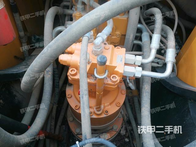 回轉(zhuǎn)馬達（上車部件）