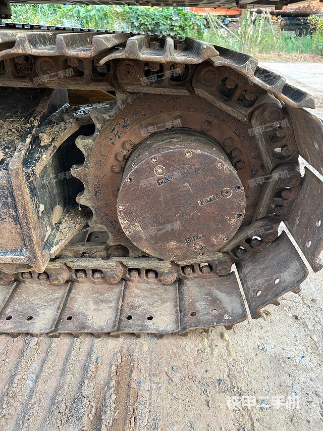 单侧履带整体（整机外观）