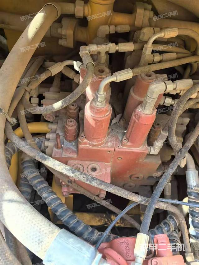 分配閥（上車部件）