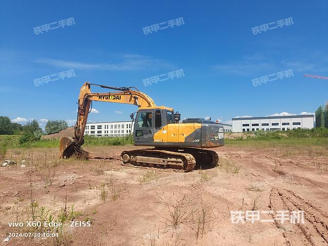 现代R215VS挖掘机