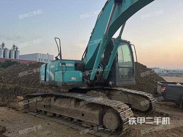 神鋼SK210LC-8挖掘機(jī)