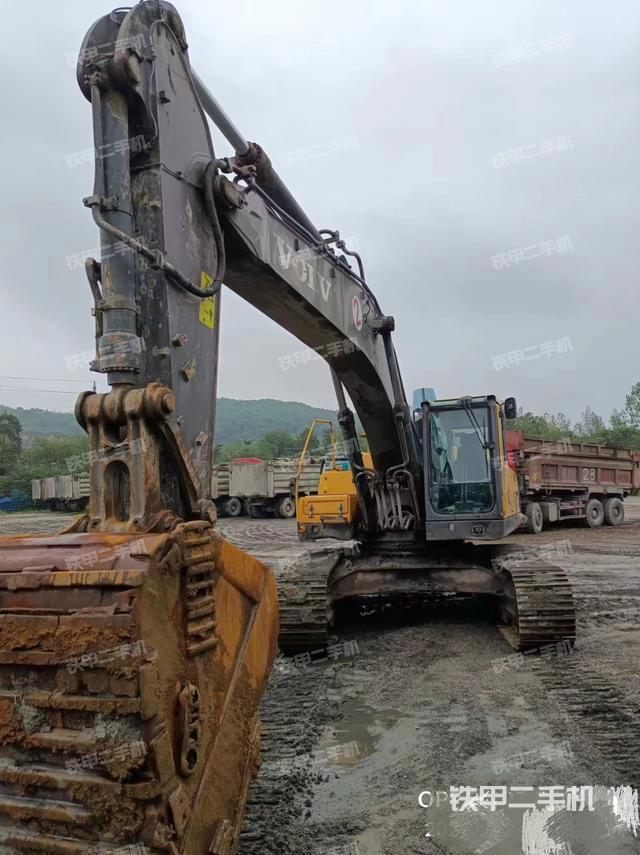沃尔沃EC380DL挖掘机