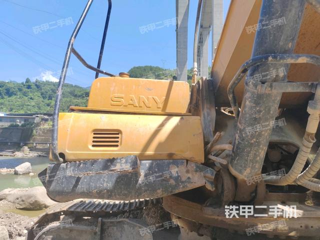 小臂整体左后（工作和回转装置）