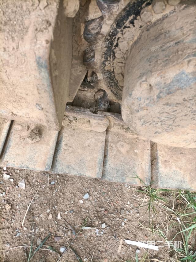 左驅(qū)動(dòng)輪（行走機(jī)構(gòu)）