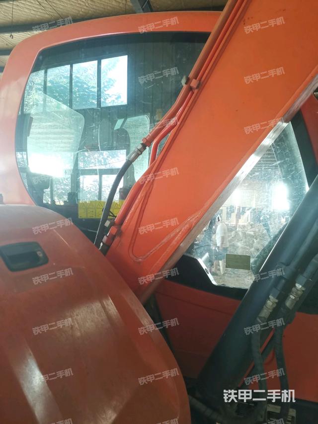 大臂根部 斜（工作和回转装置）