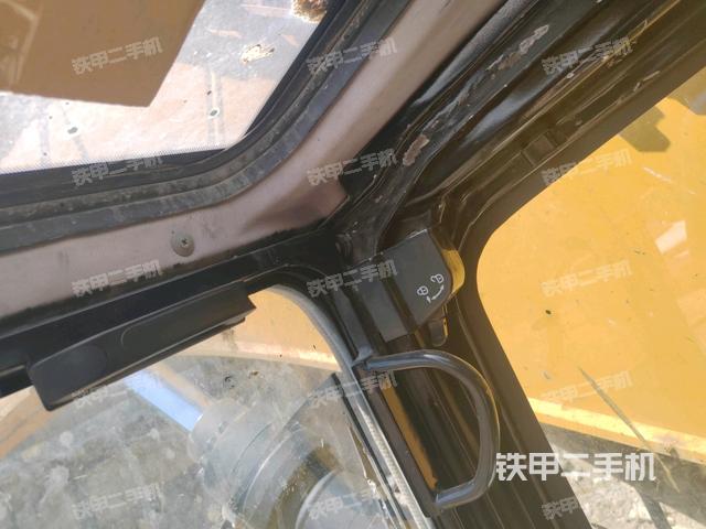 驾驶室左前45度（驾驶室部分）