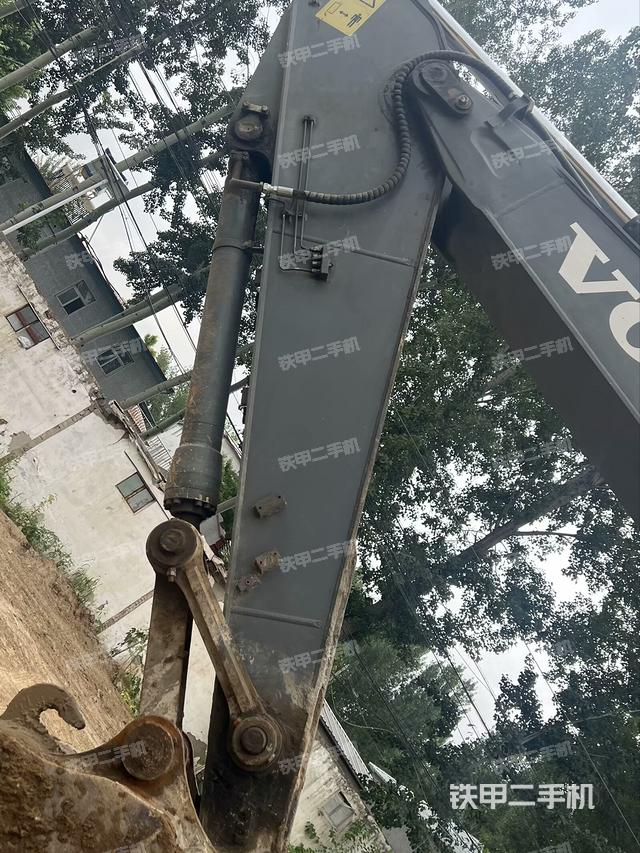 小臂整體左后（工作和回轉(zhuǎn)裝置）