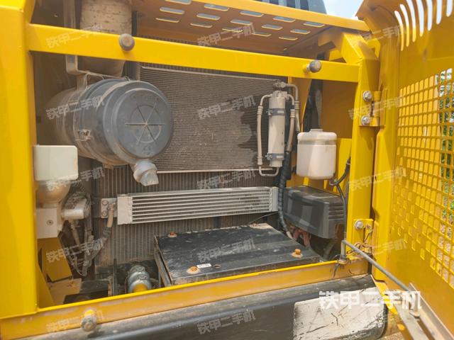 散熱器正面（大件艙室）