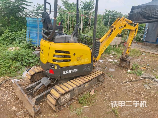 右后45(整機(jī)外觀) 右后45(整機(jī)外觀)