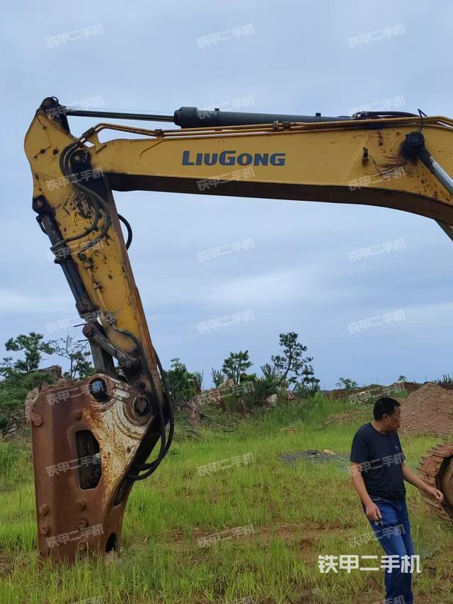 柳工CLG948E挖掘机