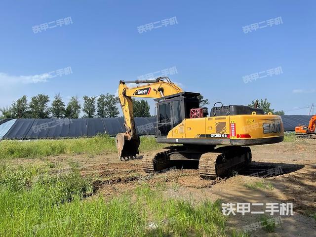 三一重工SY285C挖掘機(jī)
