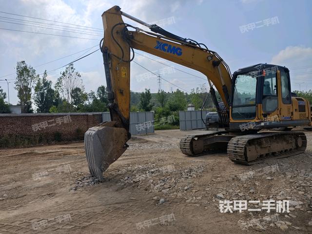 徐工XE135D挖掘機(jī)