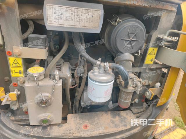 發(fā)動(dòng)機(jī)室(上車(chē)部件) 發(fā)動(dòng)機(jī)室(上車(chē)部件)