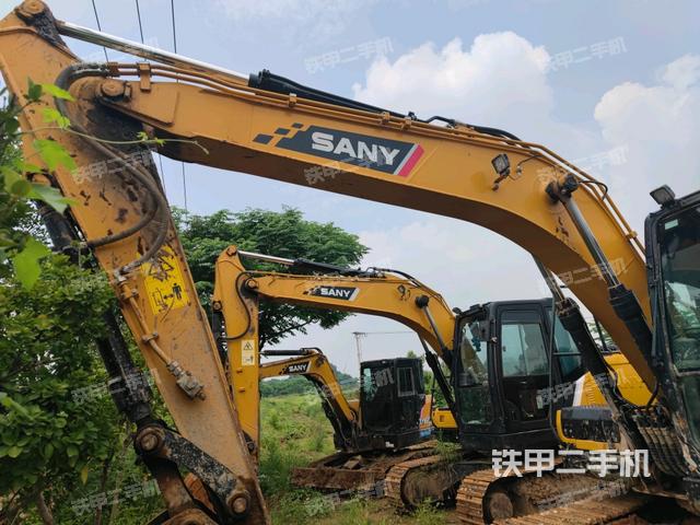 大臂整體?右側(cè)（工作和回轉(zhuǎn)裝置）