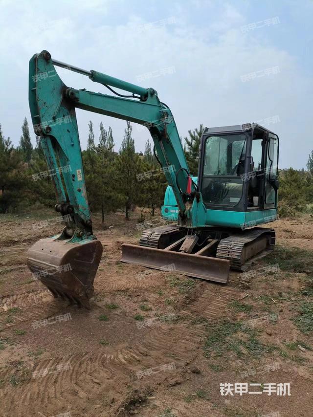 神钢SK60-8挖掘机