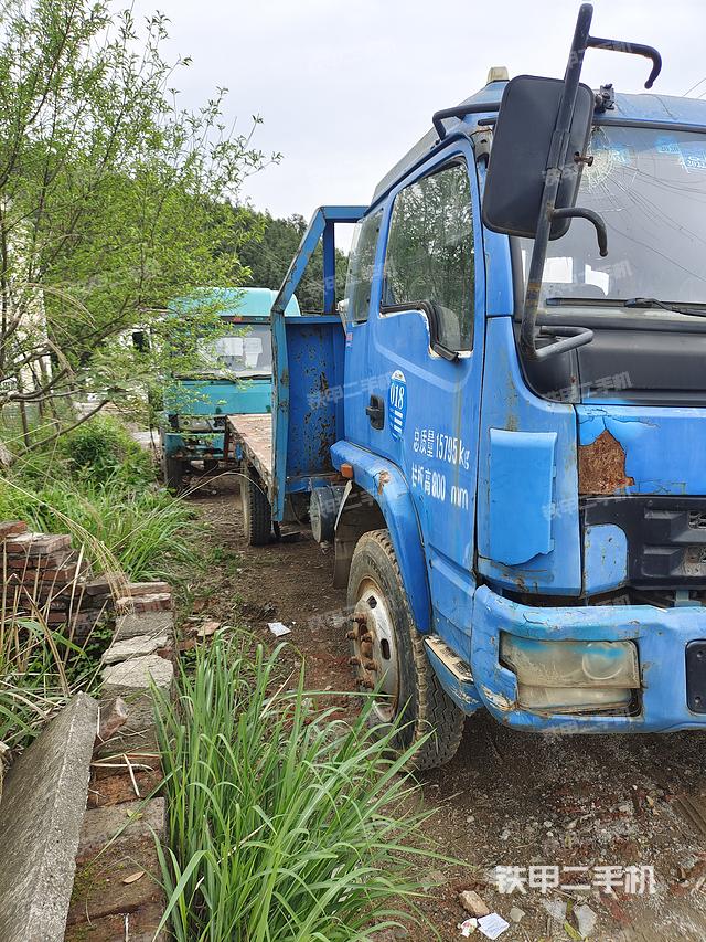 跃进汽车4×2平板运输车