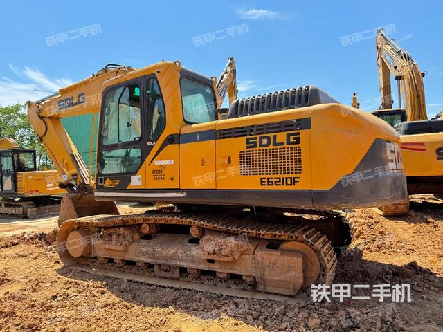 山东临工E6210FS挖掘机