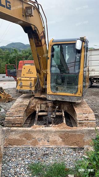 山東臨工E690F挖掘機(jī)實(shí)拍圖片