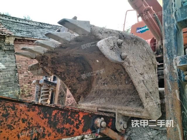 鏟斗45度（工作和回轉(zhuǎn)裝置）