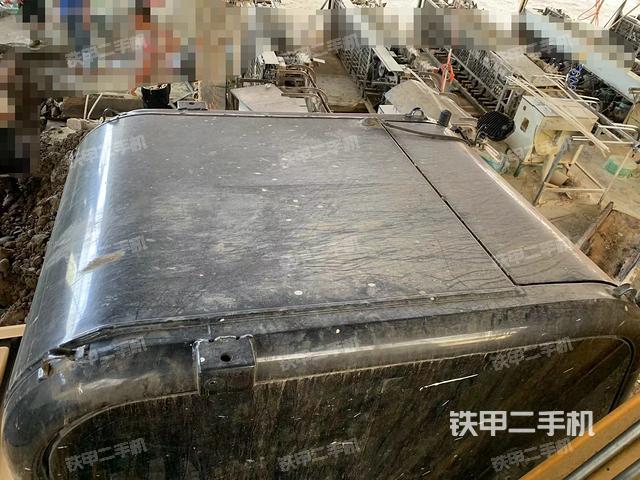 駕駛室頂部（整機(jī)外觀）