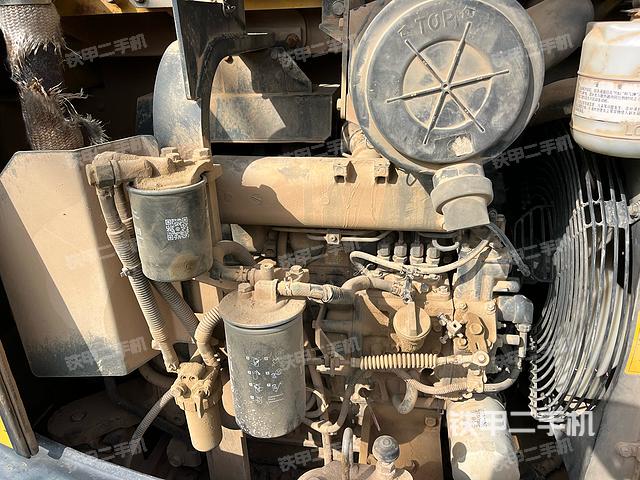 發(fā)動(dòng)機(jī)整體俯視（整機(jī)外觀）