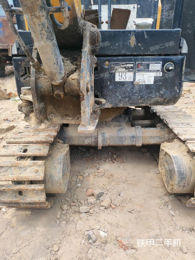 转盘和下车架正前（工作和回转装置）