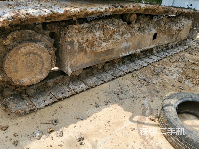 右側(cè)行走馬達(dá)蓋板(行走機(jī)構(gòu)) 右側(cè)行走馬達(dá)蓋板(行走機(jī)構(gòu))