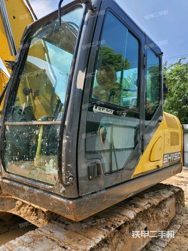 右側(cè)玻璃角標(biāo)(駕駛室部分) 右側(cè)玻璃角標(biāo)(駕駛室部分)