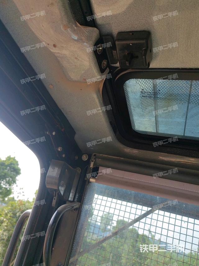 頂棚整體（駕駛室部分）