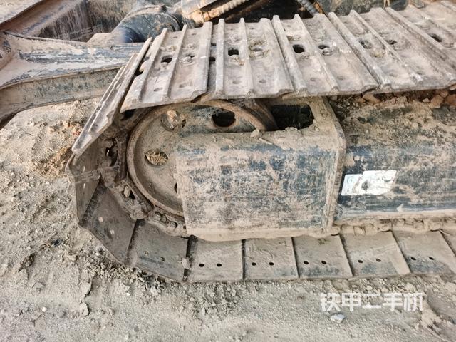 左導(dǎo)向輪（行走機(jī)構(gòu)）